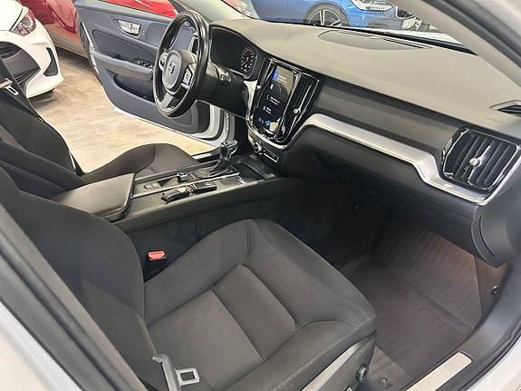Volvo V60 14 of 15