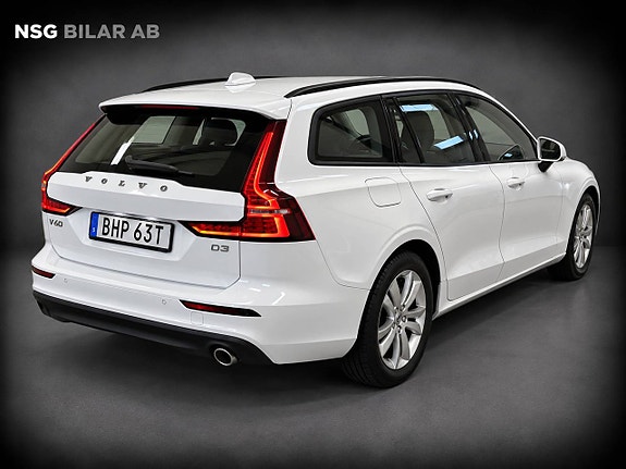 Volvo V60 4 of 15