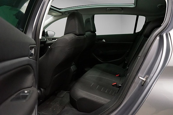 Peugeot 308 7 of 13