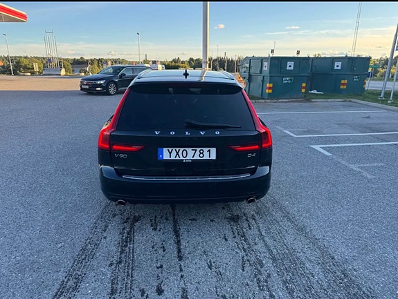 Volvo V90 3 of 6