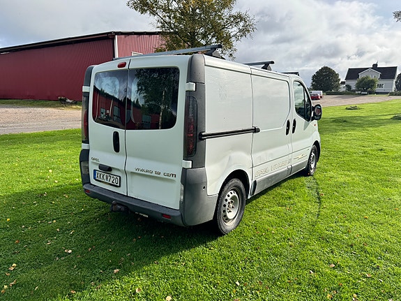 Opel Vivaro 5 of 10