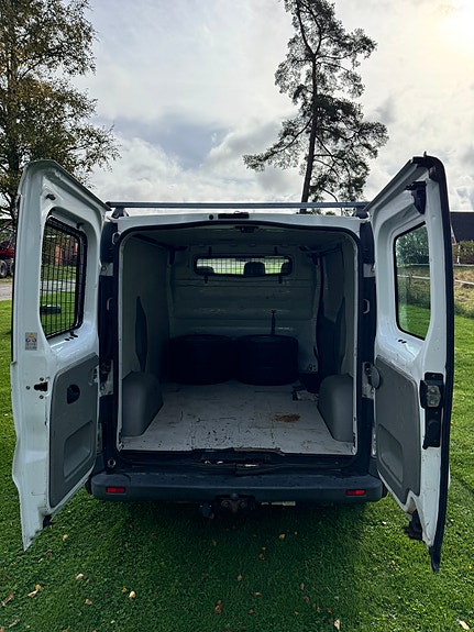 Opel Vivaro 6 of 10
