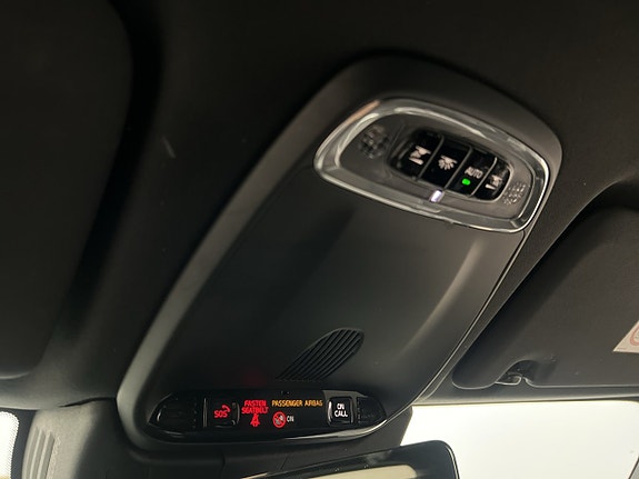 Volvo XC60 30 of 30