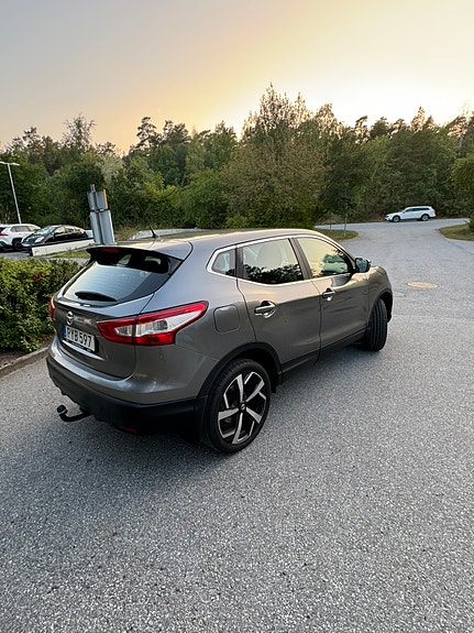 Nissan Qashqai 2 of 9
