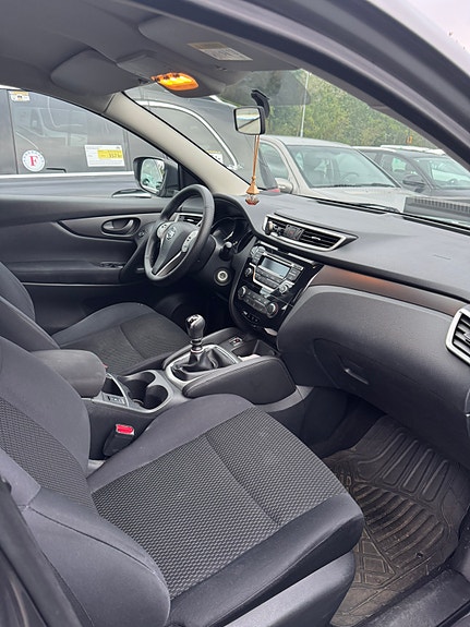 Nissan Qashqai 3 of 9