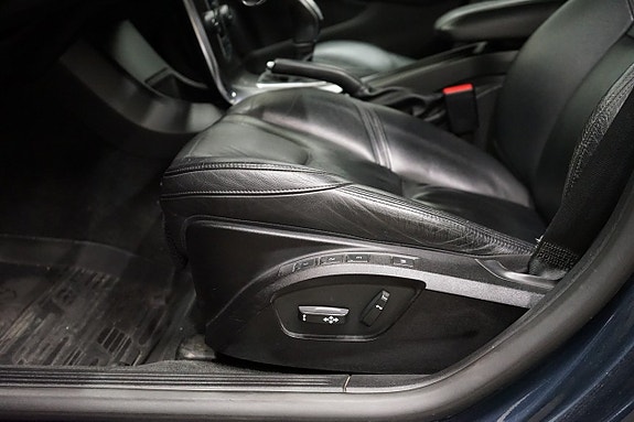 Volvo V40 10 of 15