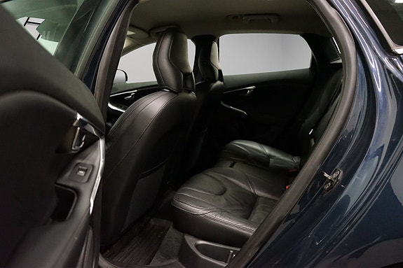 Volvo V40 7 of 15