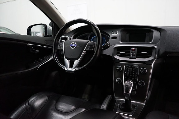 Volvo V40 15 of 15