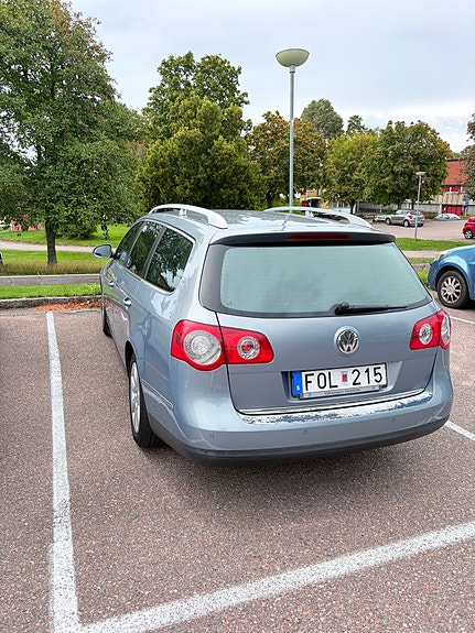 Volkswagen Passat 3 of 5