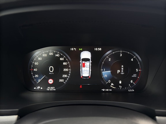 Volvo V90 Cross Country 10 of 10