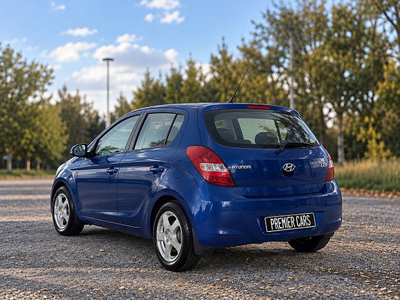 Hyundai i20 5 of 15