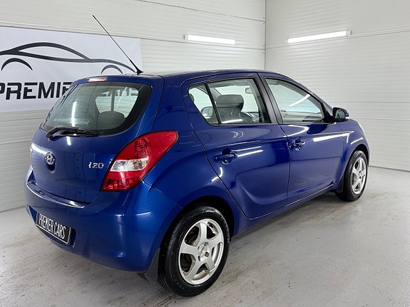 Hyundai i20 8 of 19