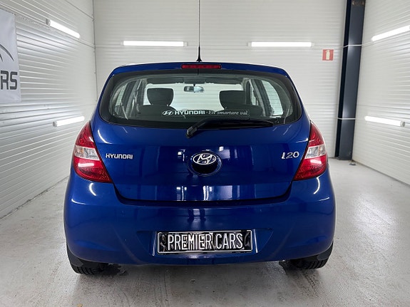 Hyundai i20 10 of 19