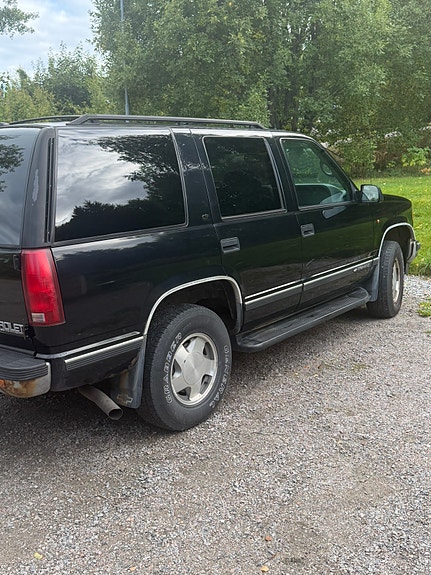 Chevrolet Tahoe 5 of 9