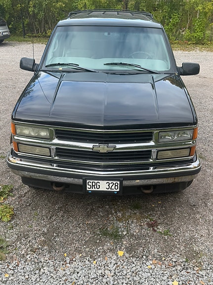 Chevrolet Tahoe 3 of 9