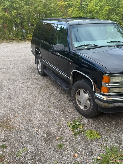 Chevrolet Tahoe 4 of 9