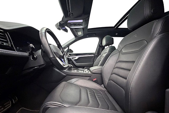 Volkswagen Touareg 11 of 30