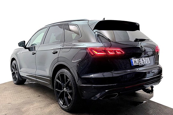 Volkswagen Touareg 8 of 30