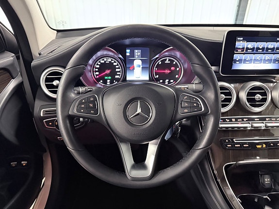 Mercedes-Benz GLC220 d 14 of 29