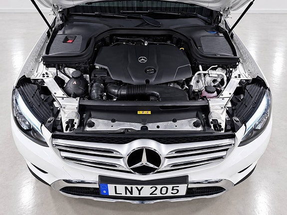 Mercedes-Benz GLC220 d 23 of 29