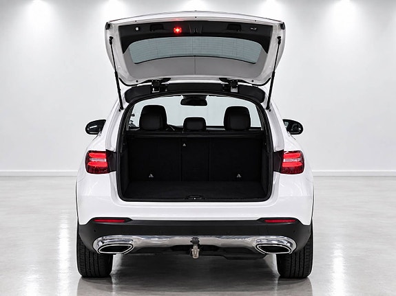 Mercedes-Benz GLC220 d 24 of 29