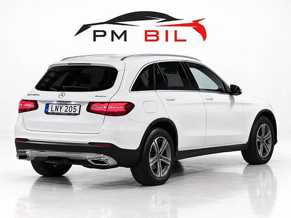 Mercedes-Benz GLC220 d 3 of 29