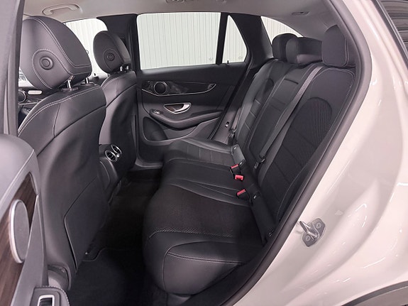 Mercedes-Benz GLC220 d 21 of 29
