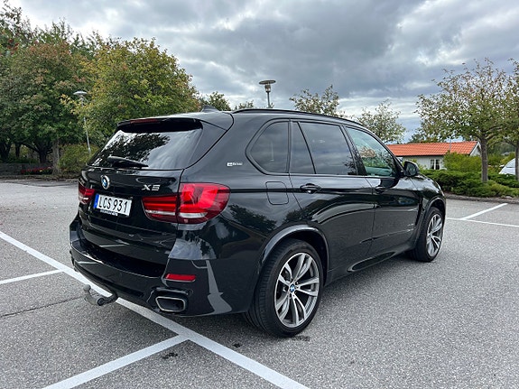 BMW X5 3 of 12