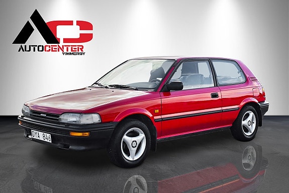 Toyota Corolla 8 of 17
