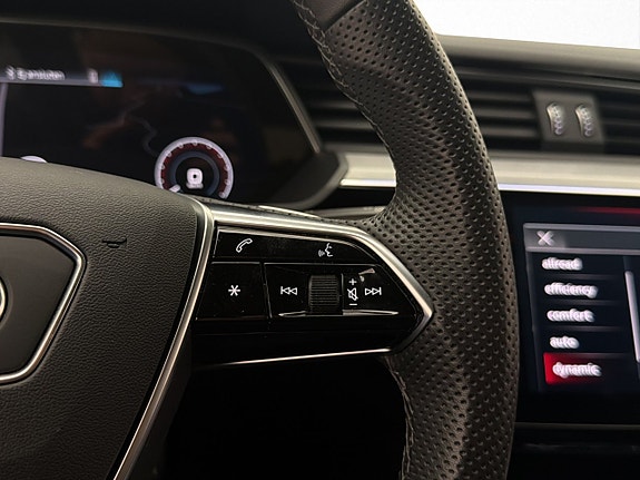 Audi Q8 e-tron 21 of 30