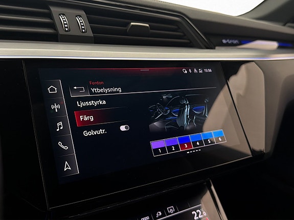 Audi Q8 e-tron 26 of 30