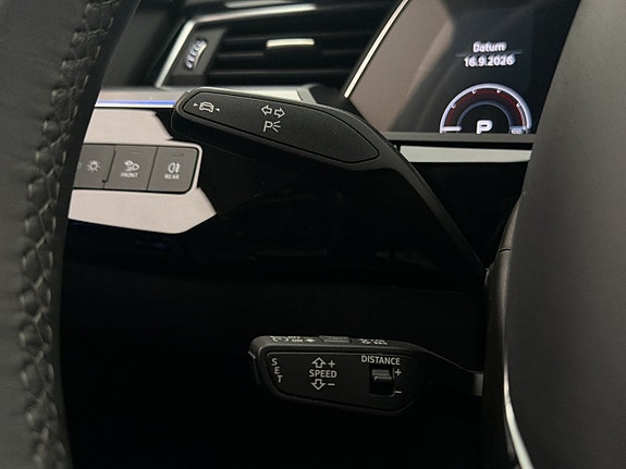 Audi Q8 e-tron 22 of 30
