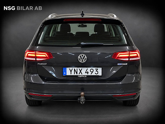 Volkswagen Passat 3 of 16