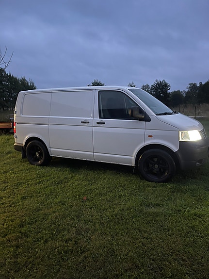 Volkswagen Transporter 3 of 10