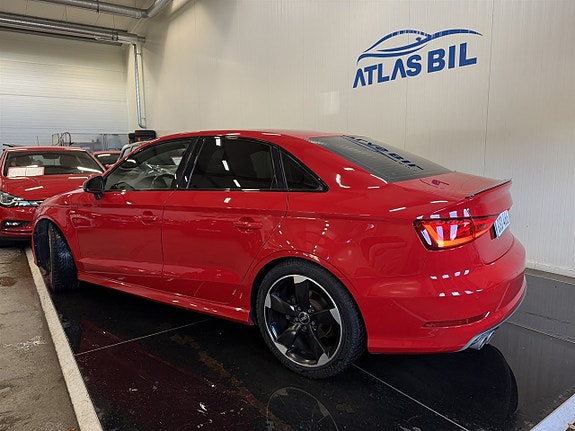 Audi A3 3 of 24