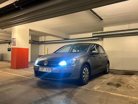 Volkswagen Golf VI 2 of 6