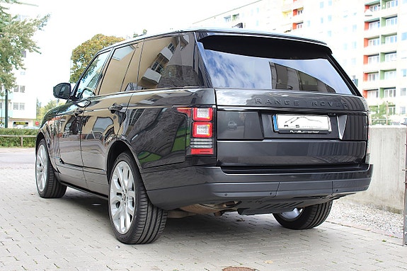 Land Rover Range Rover 17 of 30