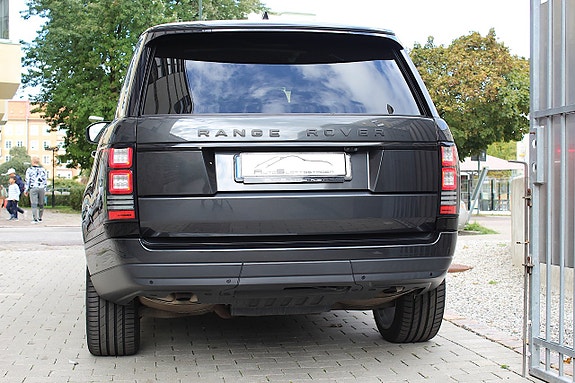 Land Rover Range Rover 18 of 30