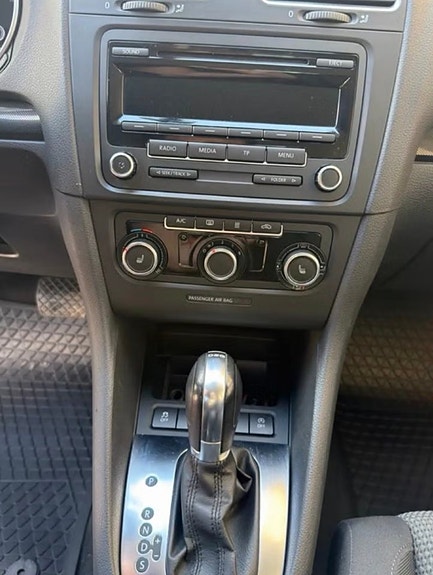 Volkswagen Golf I 9 of 10
