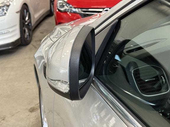 Volvo V60 12 of 24