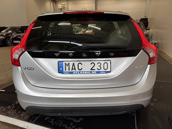 Volvo V60 4 of 24