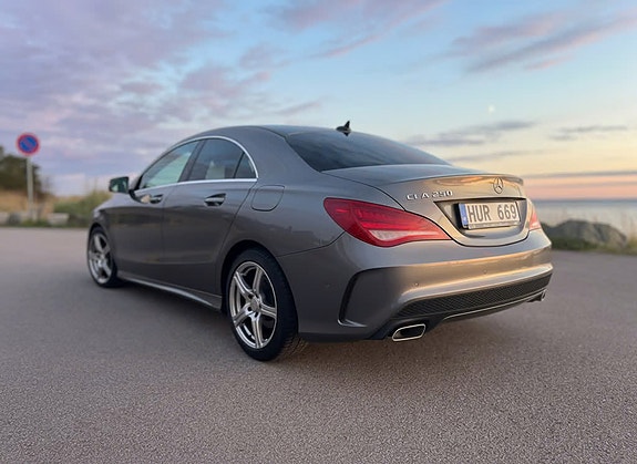 Mercedes-Benz CLA250 13 of 19