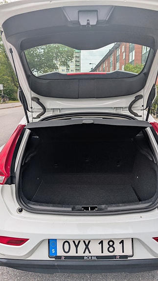Volvo V40 7 of 13