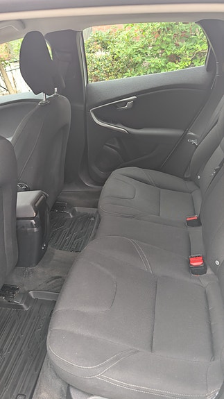 Volvo V40 8 of 13