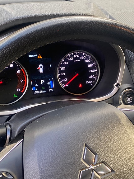 Mitsubishi Eclipse Cross 3 of 10