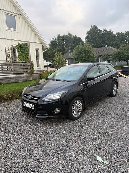 Ford Focus 2 of 10