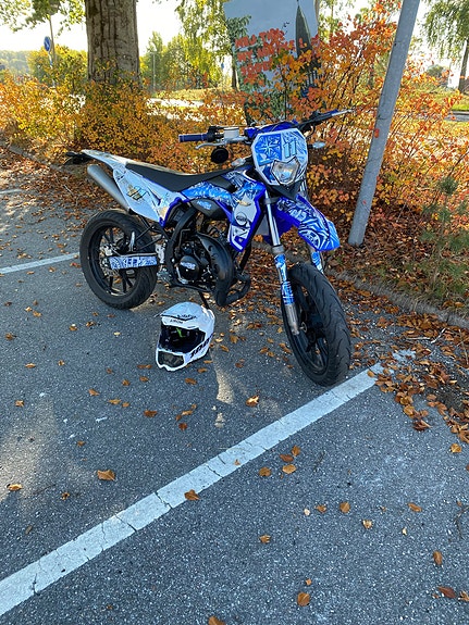 Sherco 2 of 9