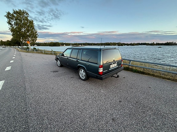Volvo 740 2 of 8