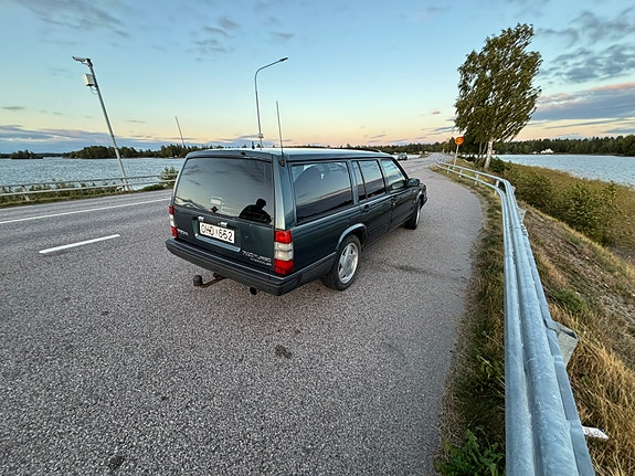 Volvo 740 3 of 8