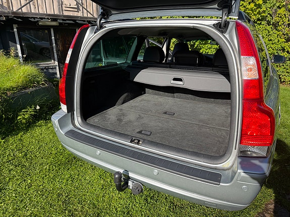 Volvo V70 6 of 9